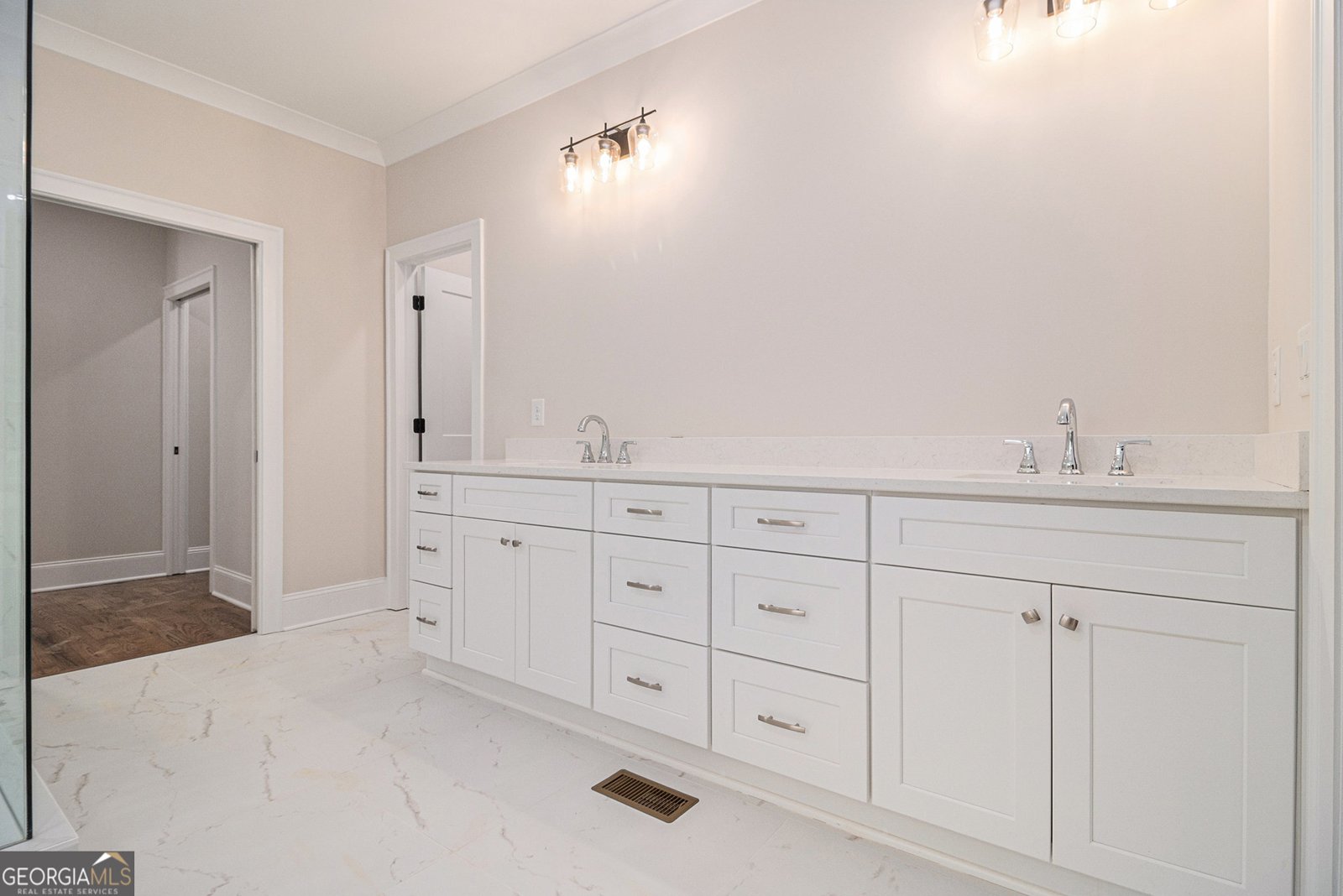 52 Lake Overlook Drive White - 29