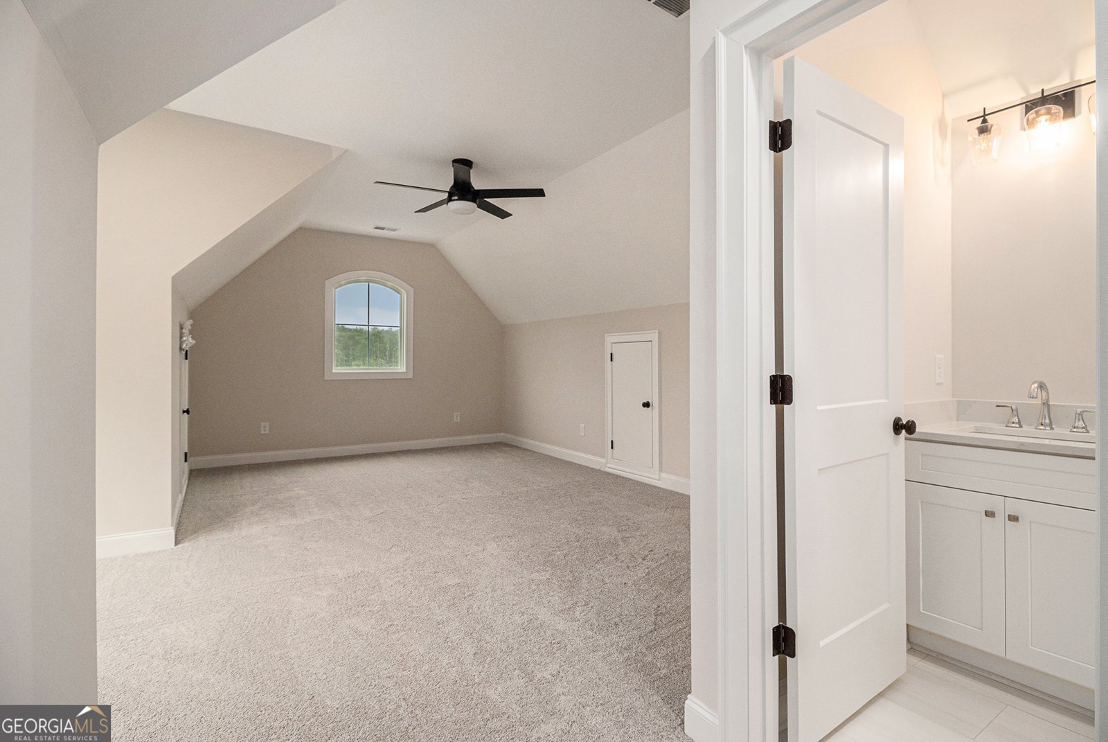 52 Lake Overlook Drive White - 34