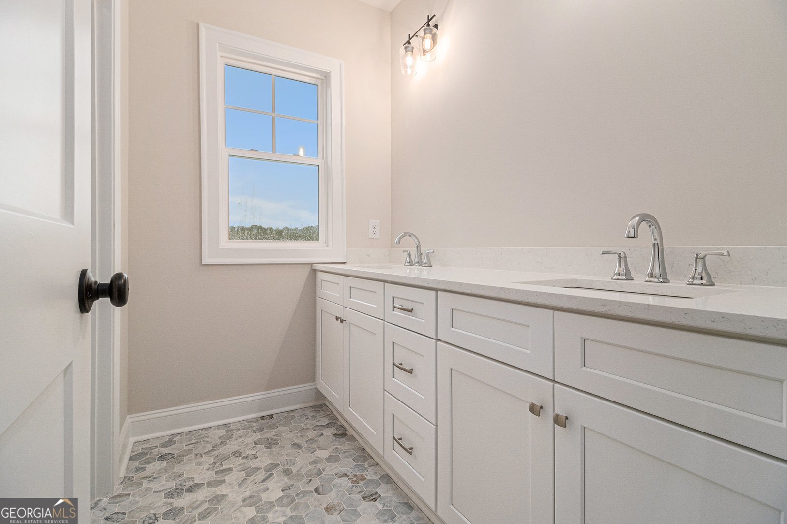 52 Lake Overlook Drive White - 39