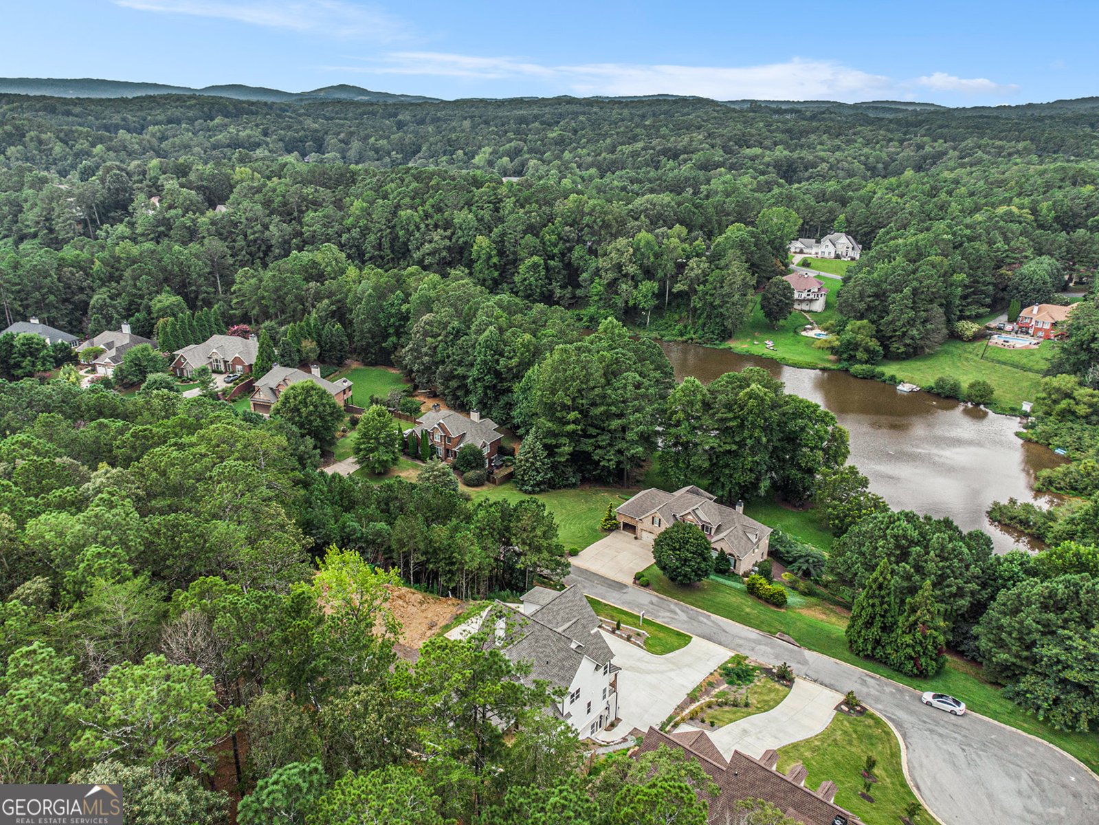52 Lake Overlook Drive White - 60