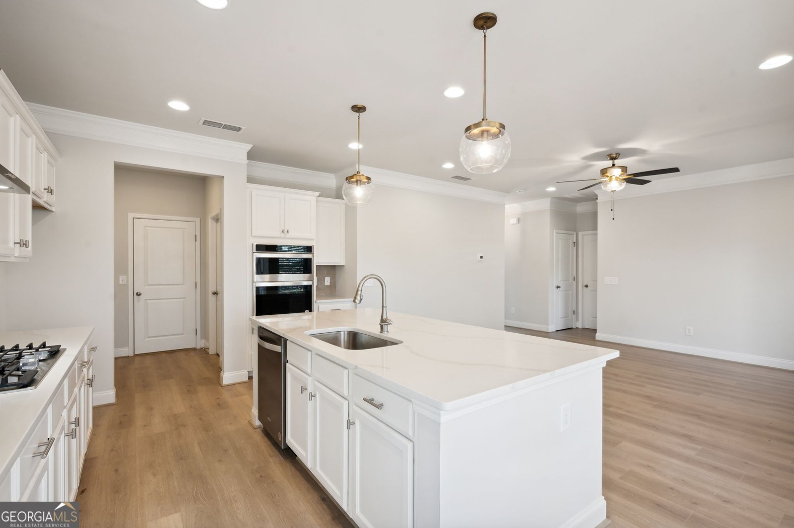 8625 Standing Stone Ball Ground - 15