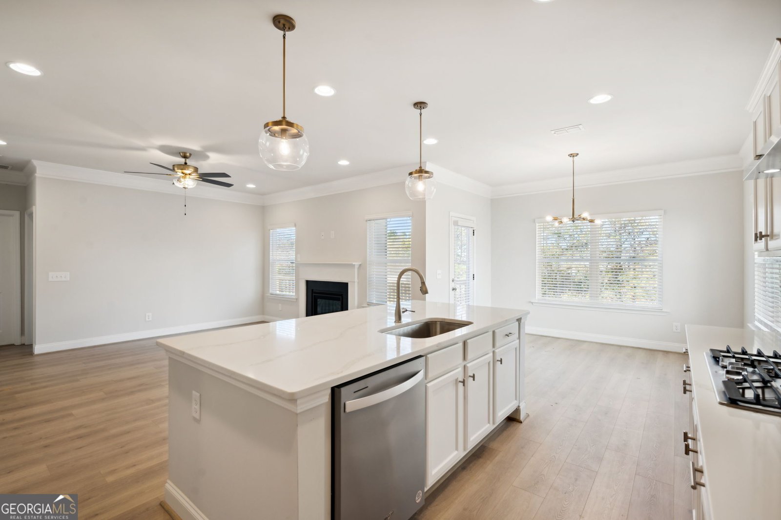 8625 Standing Stone Ball Ground - 16