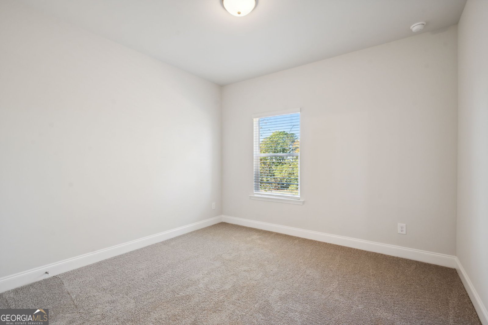 8625 Standing Stone Ball Ground - 20