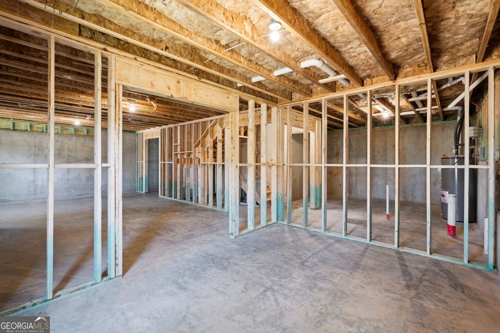 8625 Standing Stone Ball Ground - 34