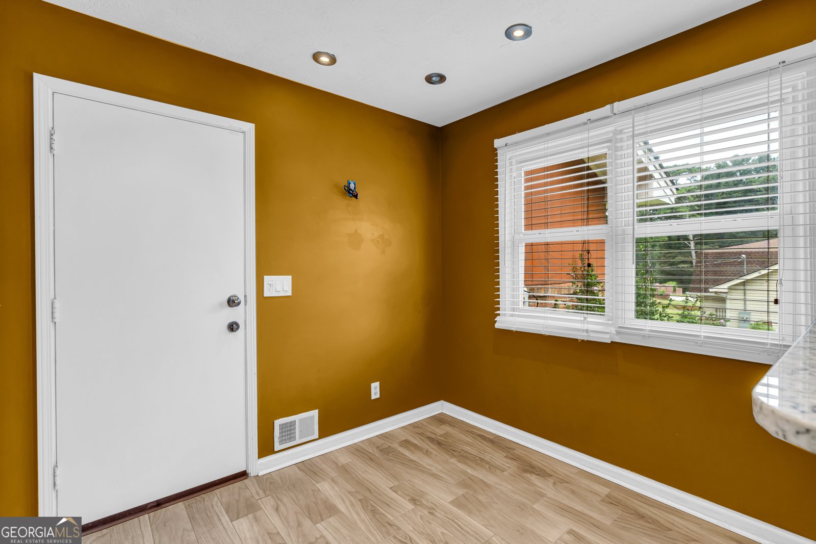 1542 Indian Creek Drive Stone Mountain - 14