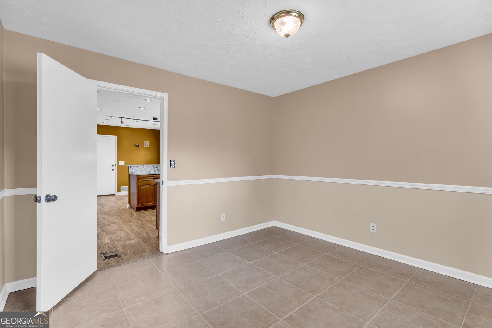 1542 Indian Creek Drive Stone Mountain - 17