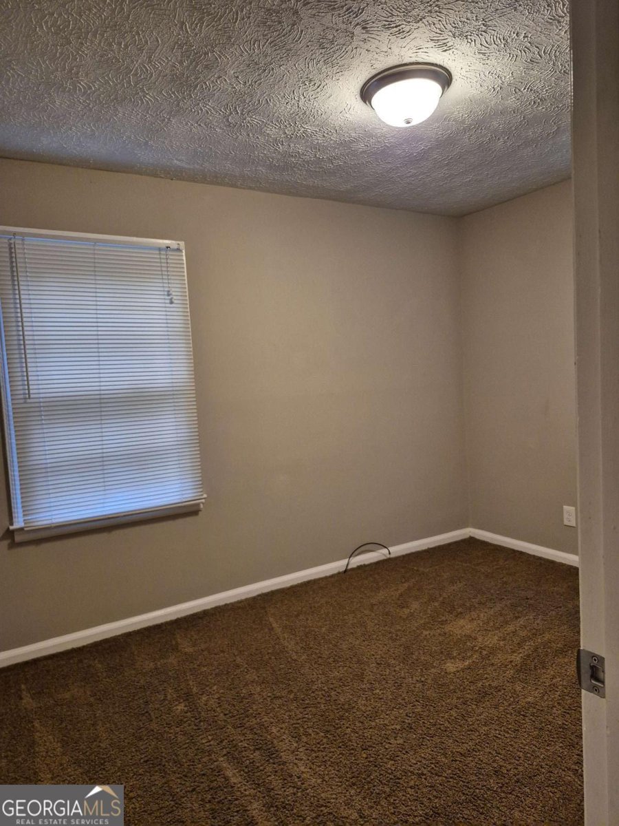 6006 Blackhawk Trail Mableton - 23