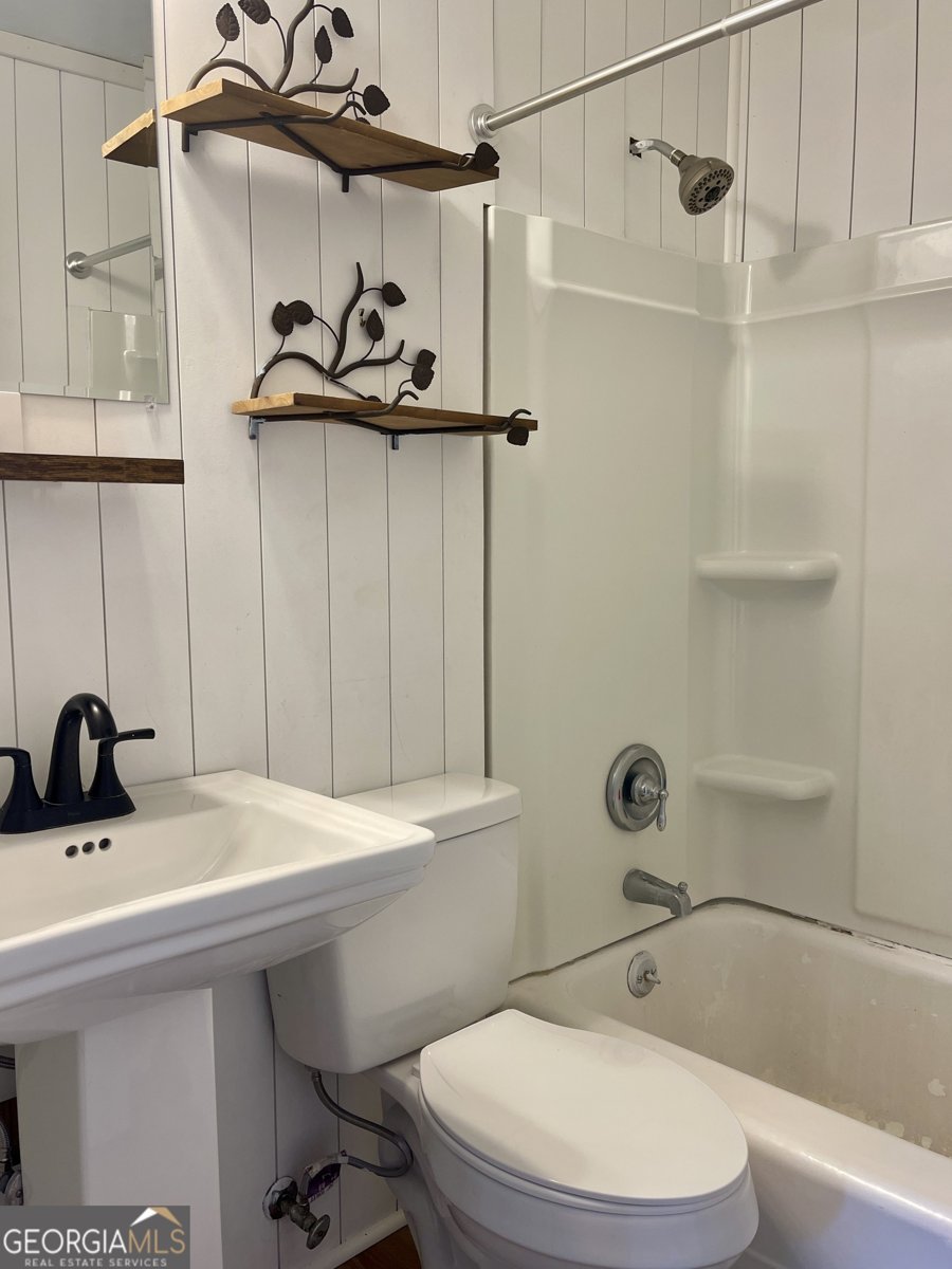 1750 Elmwood Road Milledgeville - 20