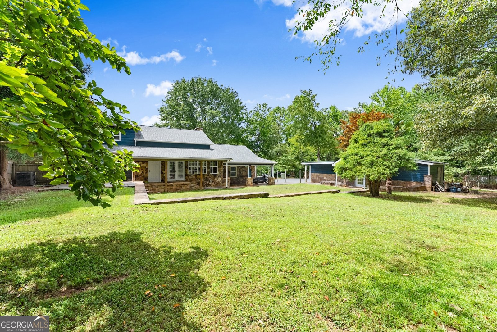 438 Dixon Drive Cleveland - 4