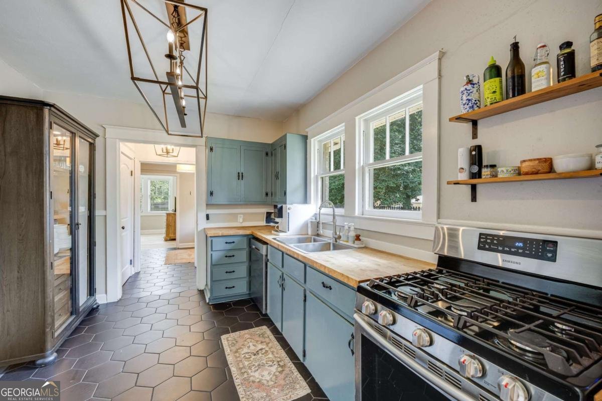 321 North Avenue Gainesville - 15