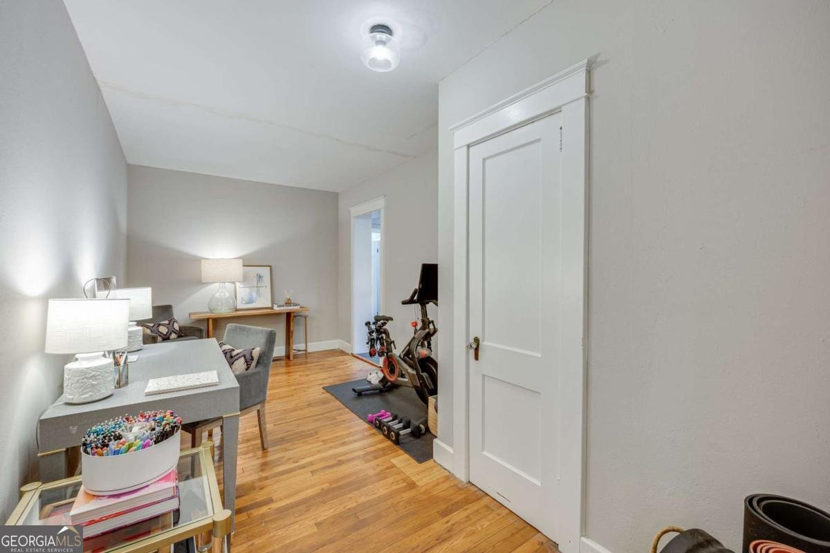 321 North Avenue Gainesville - 21