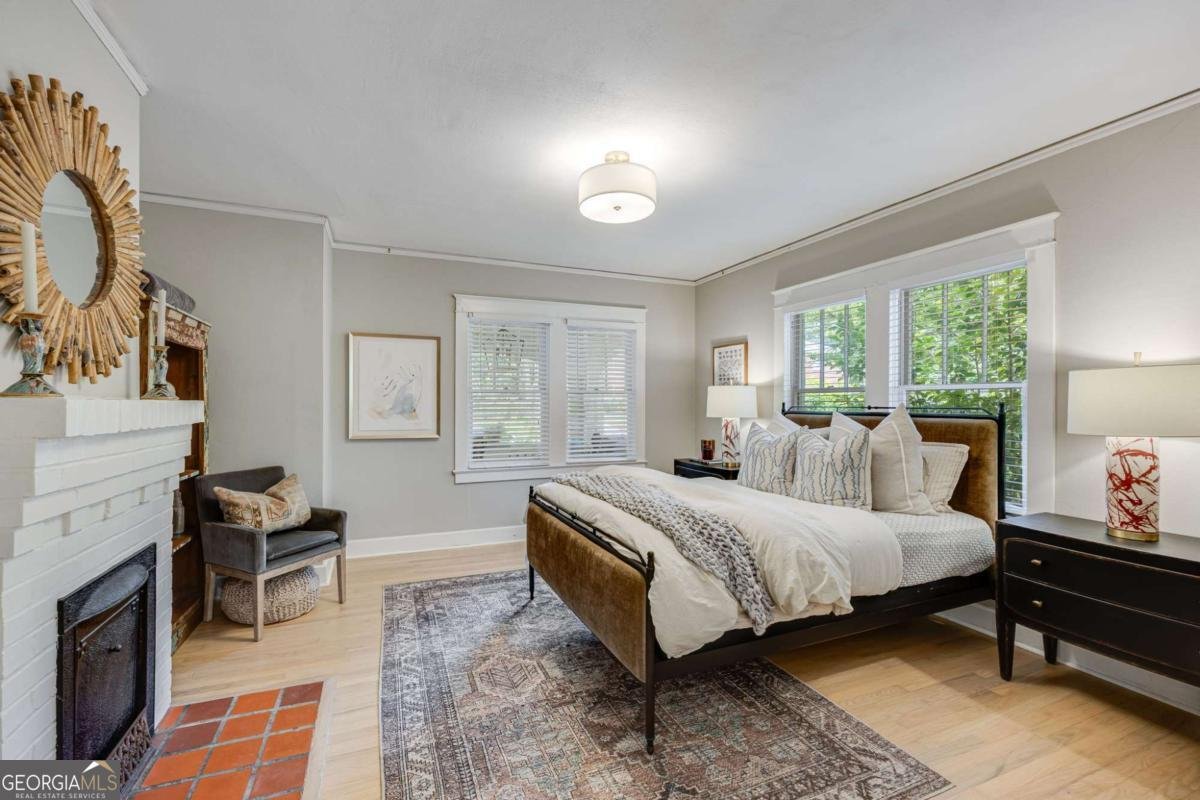 321 North Avenue Gainesville - 23
