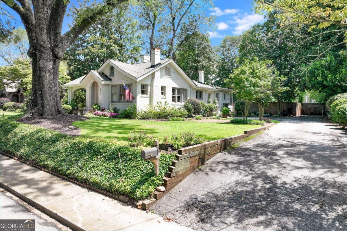 321 North Avenue Gainesville - 34