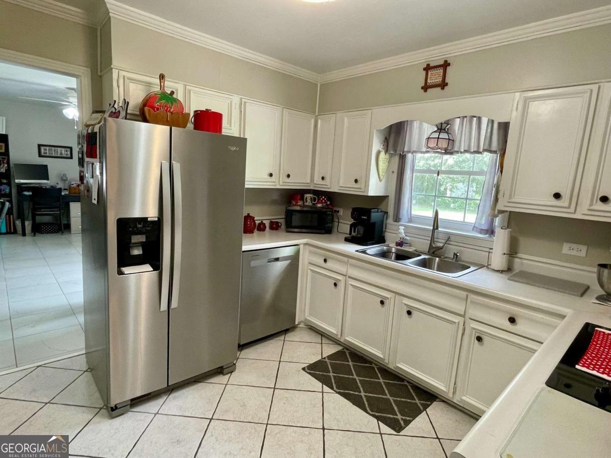 803 Barnard Street Glennville - 8