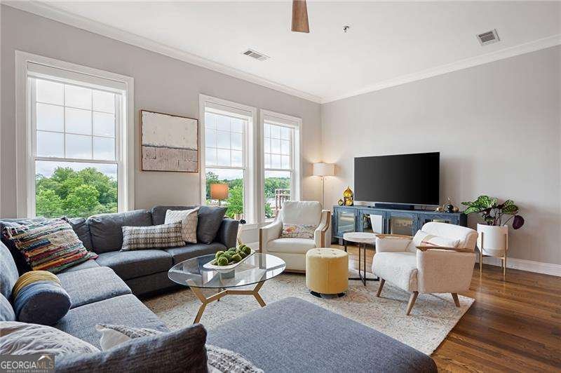 360 Chambers Street Woodstock - 15