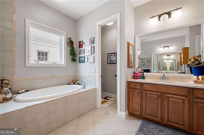 360 Chambers Street Woodstock - 34