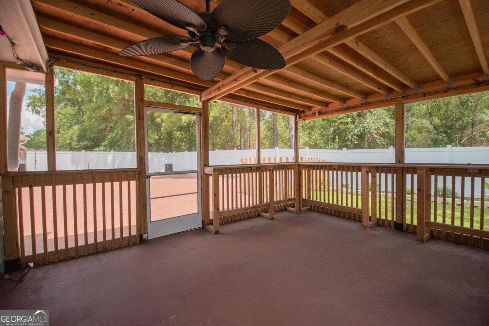 104 Lake Victoria Drive Kingsland - 6