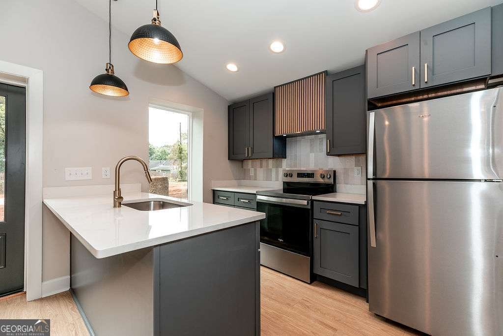 1628 Cecile Avenue Atlanta - 24