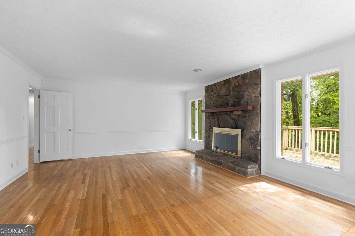 905 Hunterhill Drive Roswell - 12