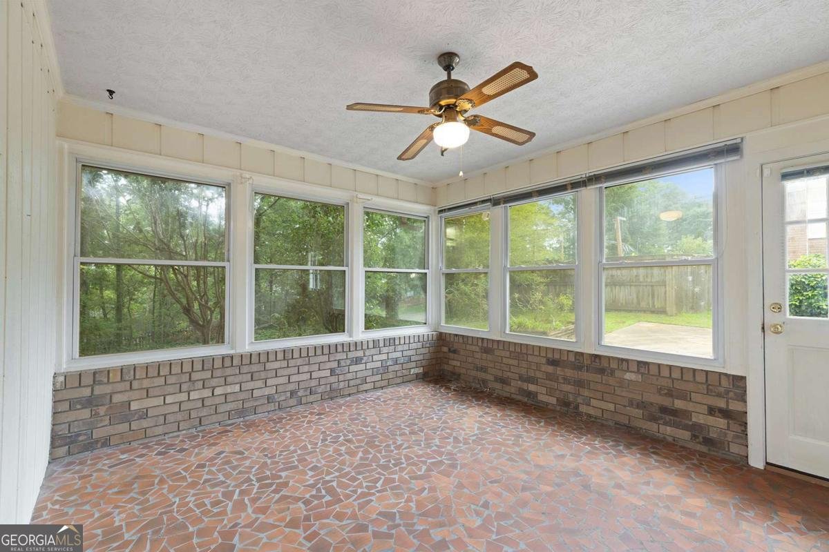 905 Hunterhill Drive Roswell - 17