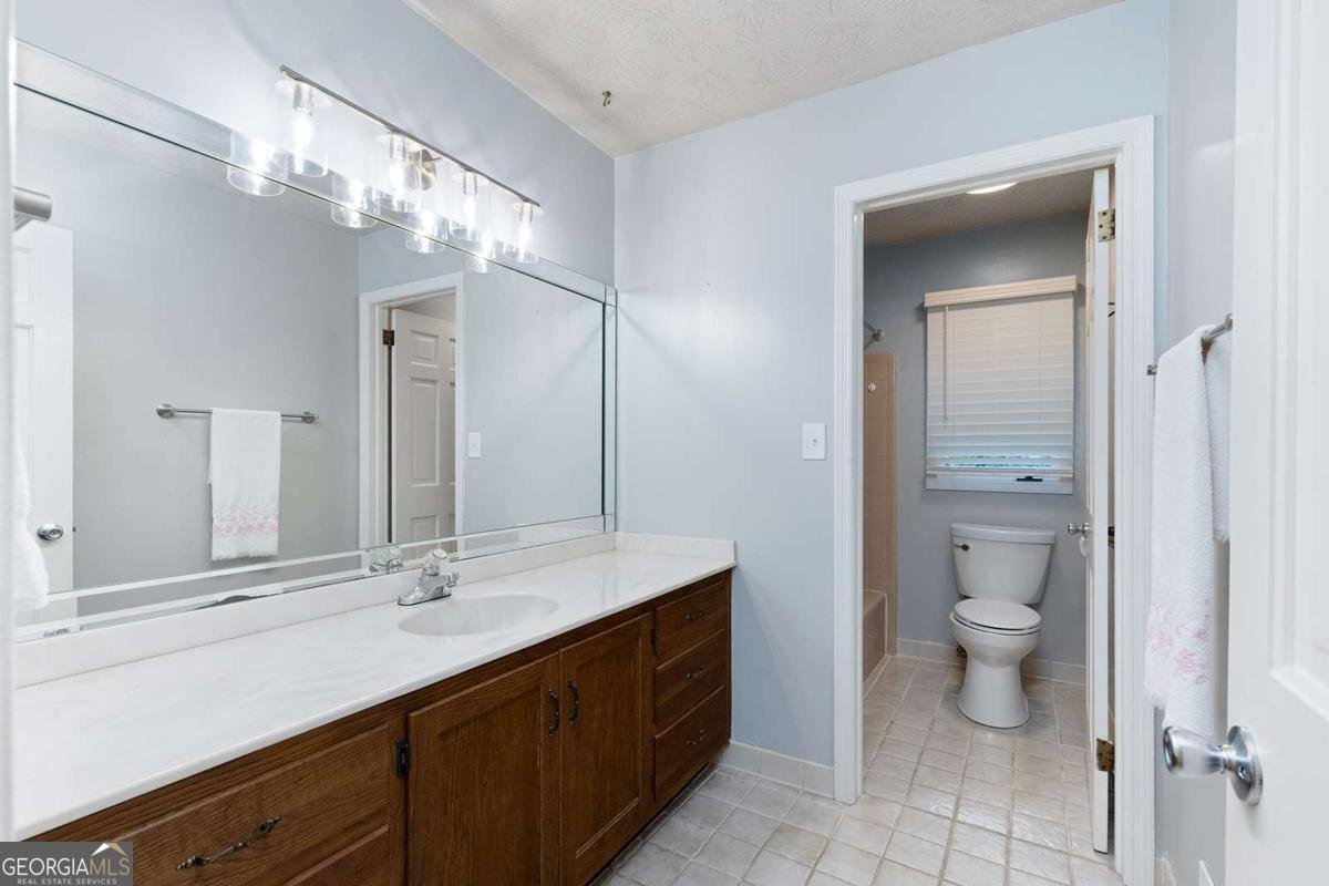 905 Hunterhill Drive Roswell - 24