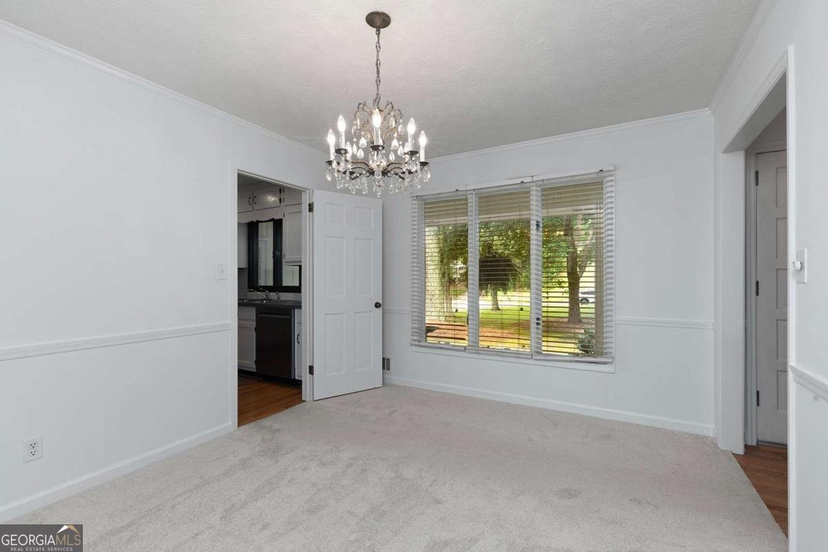 905 Hunterhill Drive Roswell - 9