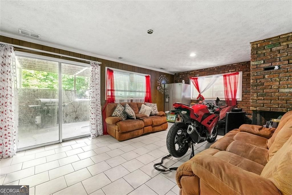 4882 Rock Haven Drive Lilburn - 31