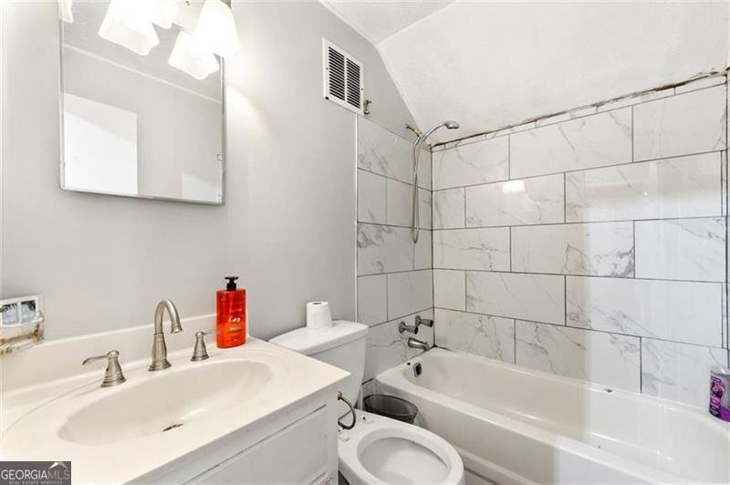 4882 Rock Haven Drive Lilburn - 9