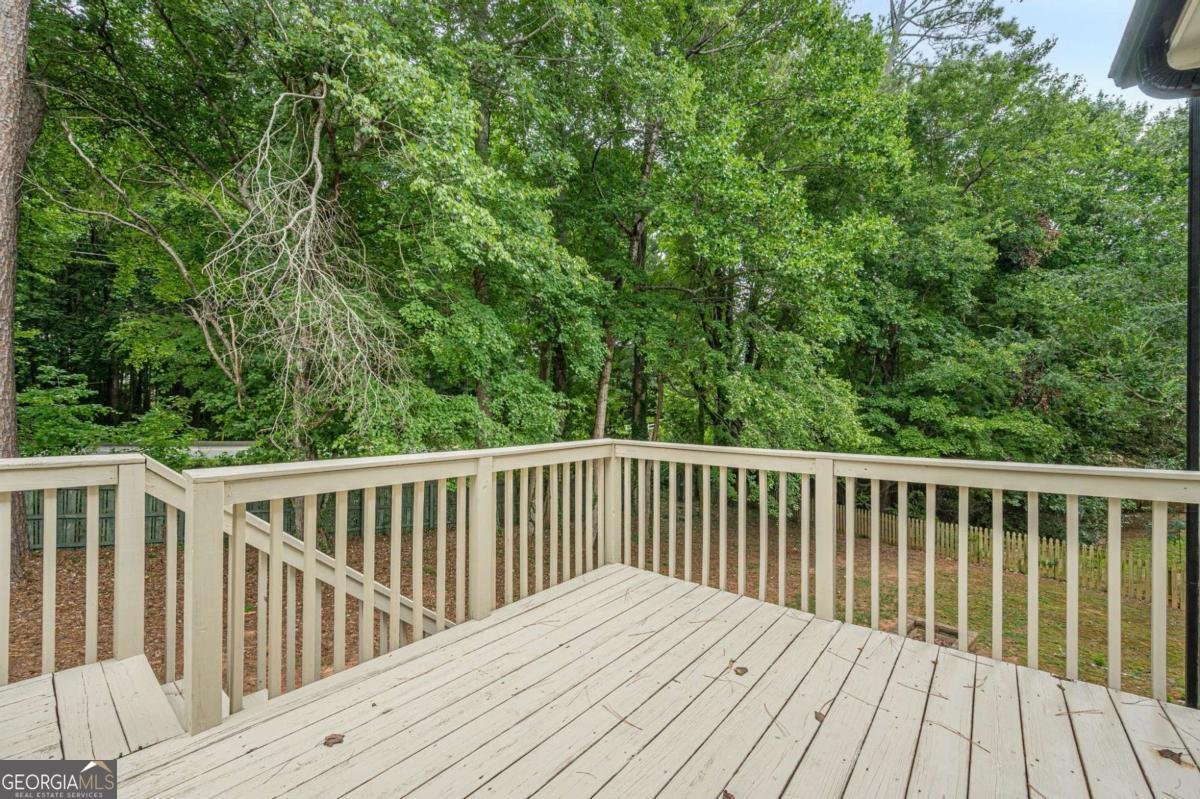 4223 Glenlake Parkway Kennesaw - 27
