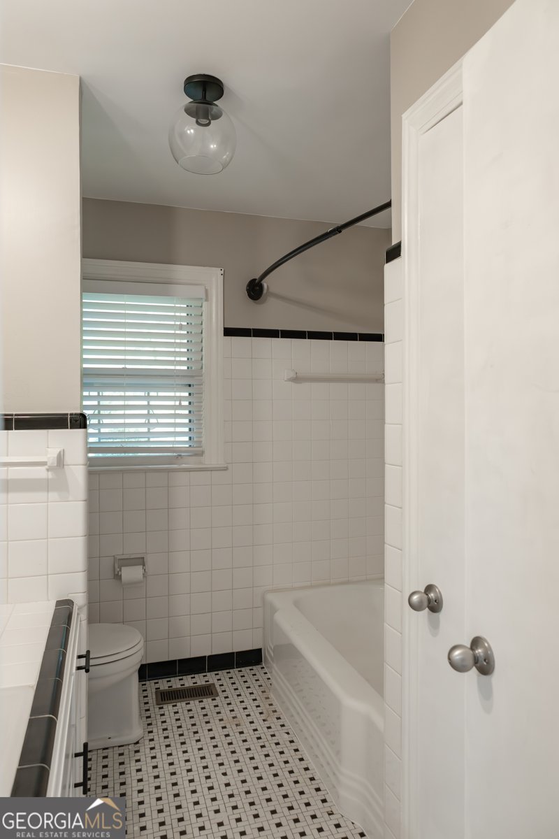 422 Park Avenue Millen - 23