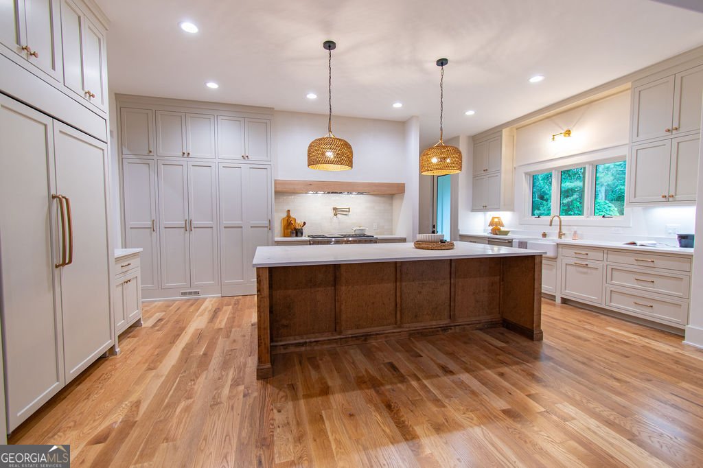 7915 Cherokee Drive Canton - 19