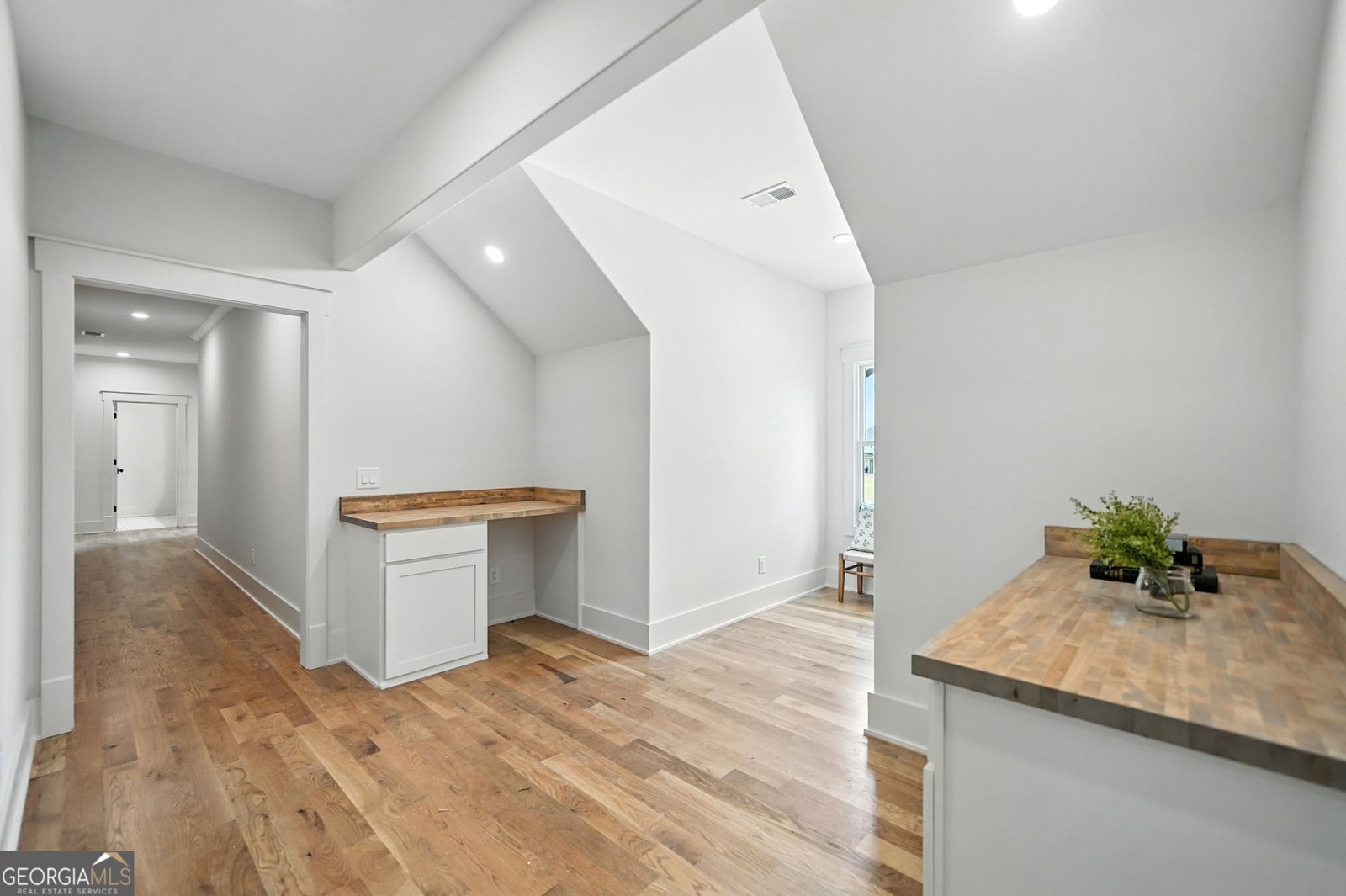 7915 Cherokee Drive Canton - 49