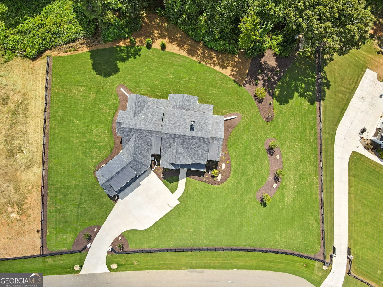 7915 Cherokee Drive Canton - 57
