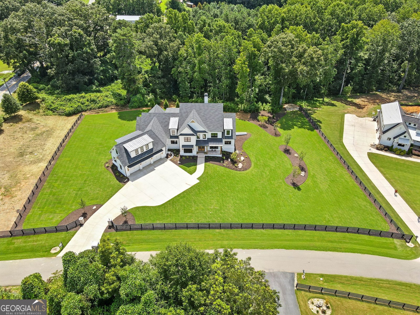 7915 Cherokee Drive Canton - 72