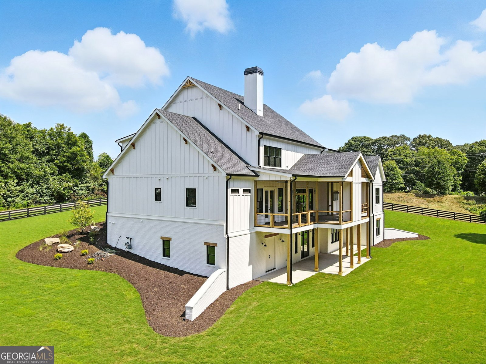 7915 Cherokee Drive Canton - 74