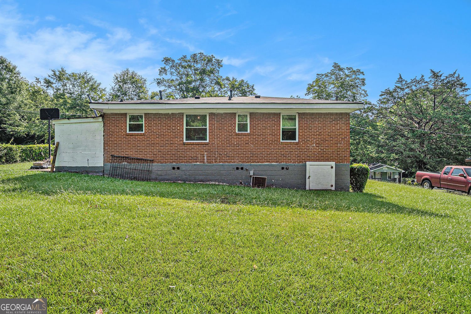6697 Gresham Street Union City - 13