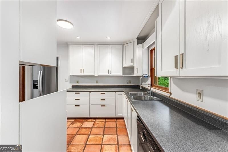 1469 Clairmont Road Decatur - 10