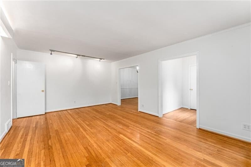 1469 Clairmont Road Decatur - 6