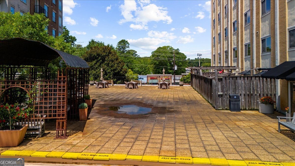 2285 Peachtree Road Atlanta - 28