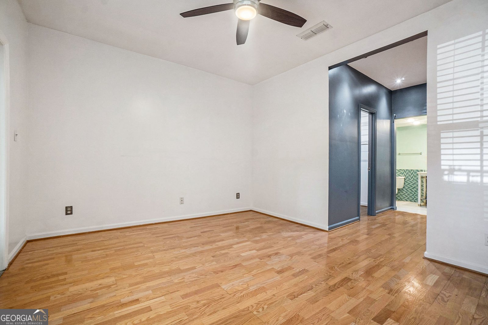240 Renaissance Parkway Atlanta - 21