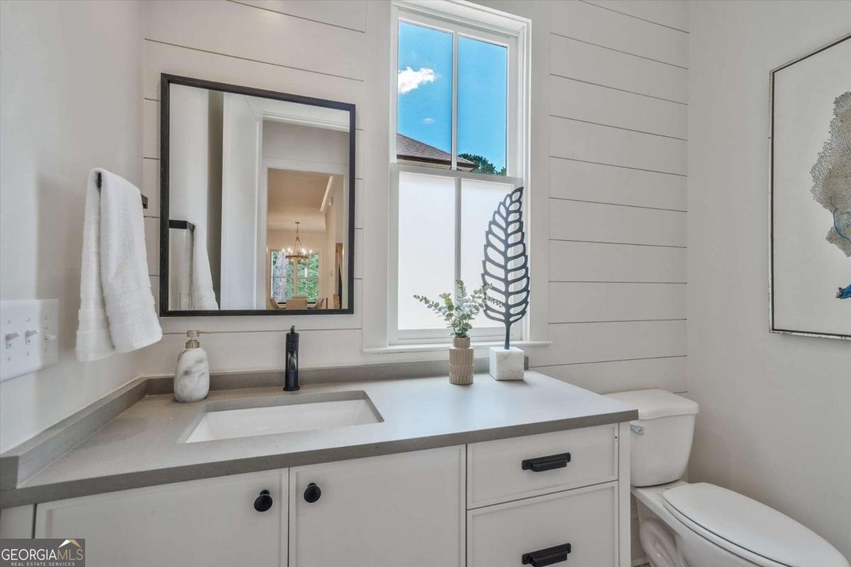 2164 James Alley Atlanta - 30