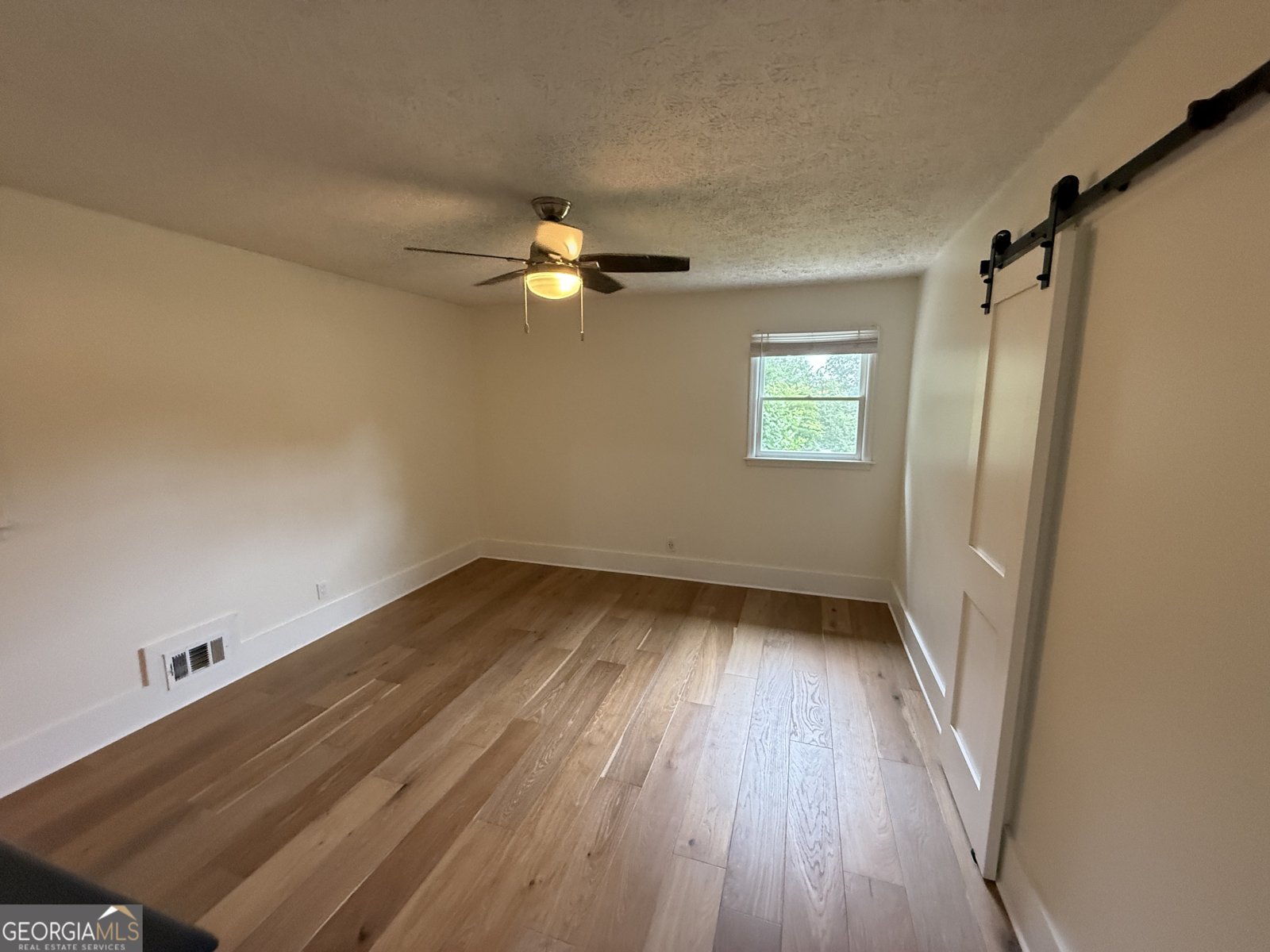 303 Council Bluff Woodstock - 10