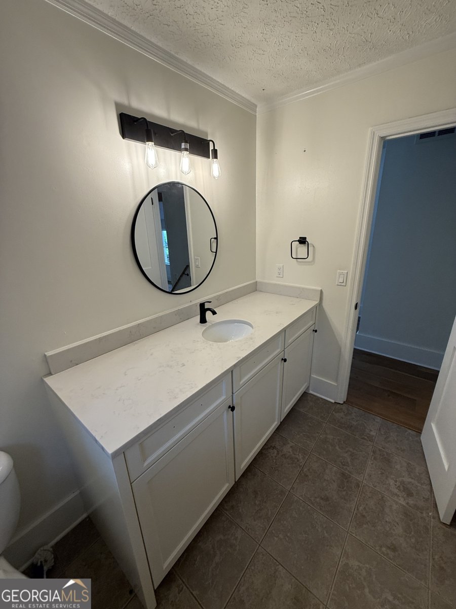 303 Council Bluff Woodstock - 18