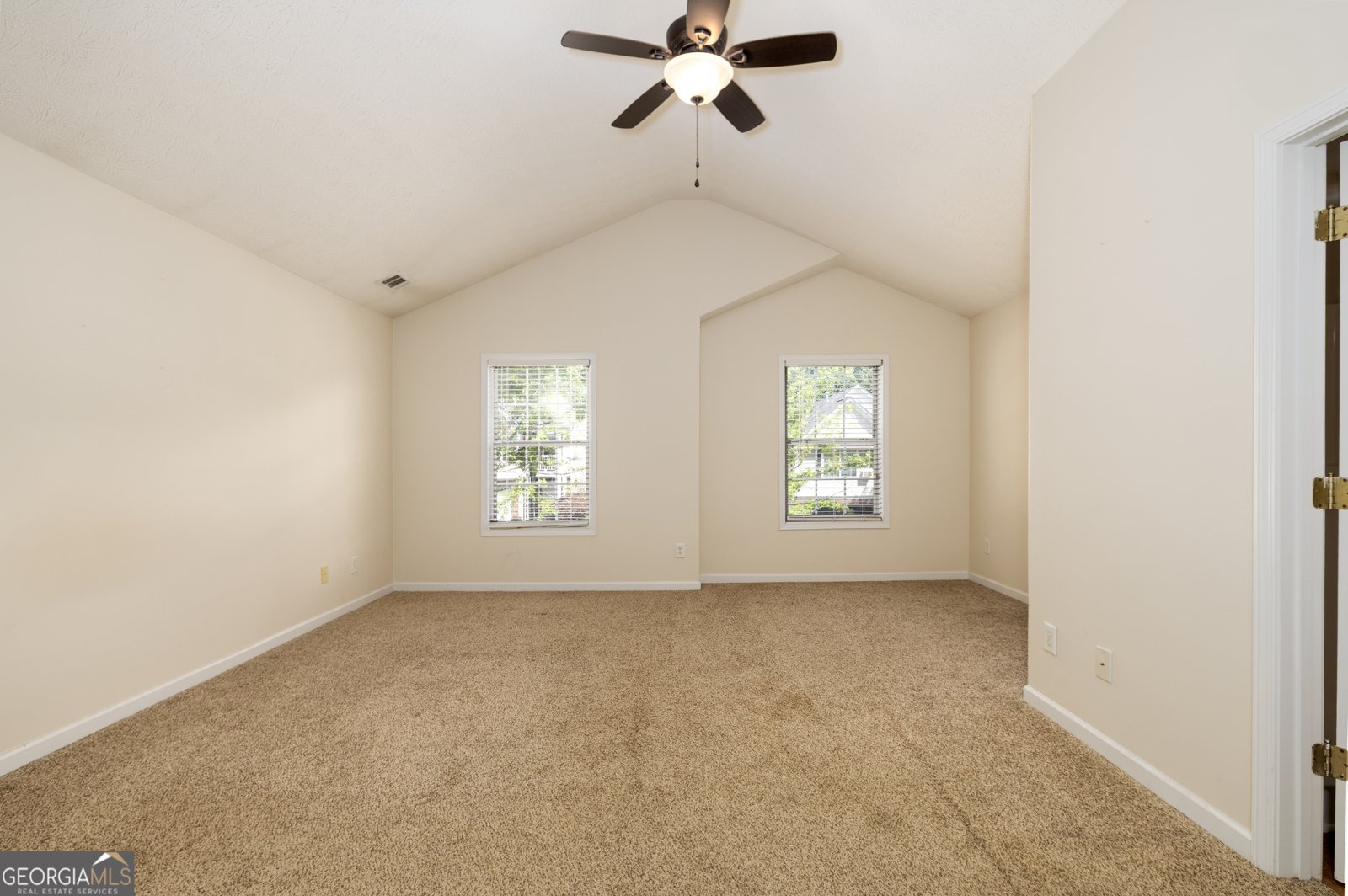 663 Lakes Circle Lithonia - 13