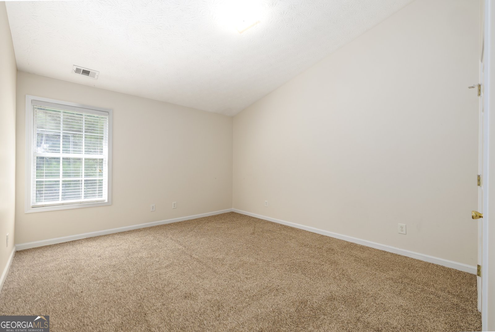 663 Lakes Circle Lithonia - 23