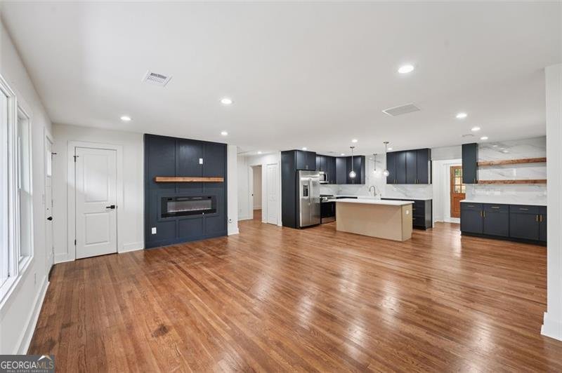 891 DANIELL Drive Smyrna - 17