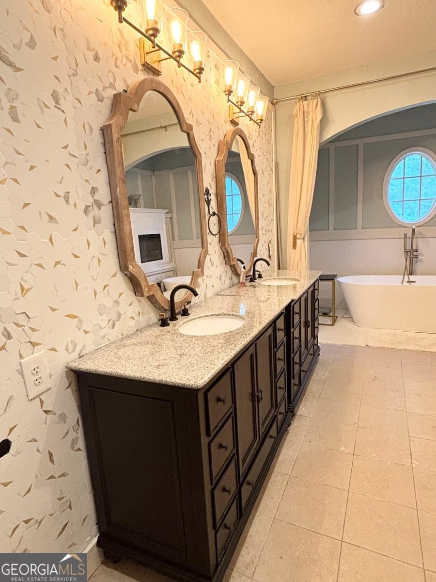 150 Wood Oak Circle Cochran - 34