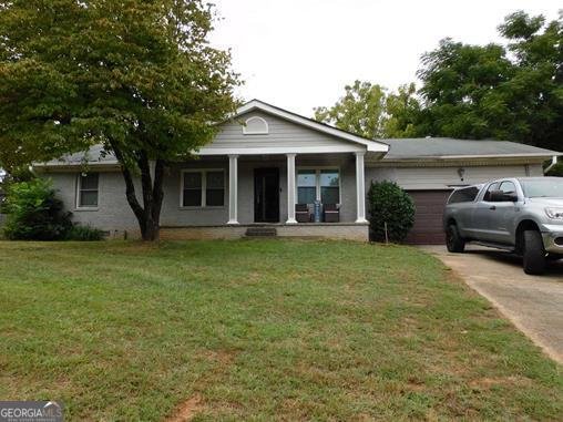517 Greenview Avenue Conyers - 1