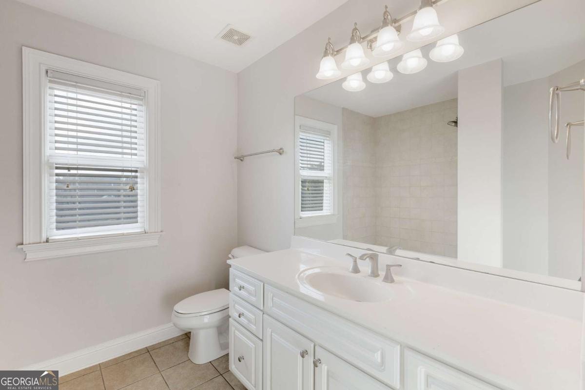 1316 Egan Way East Point - 33