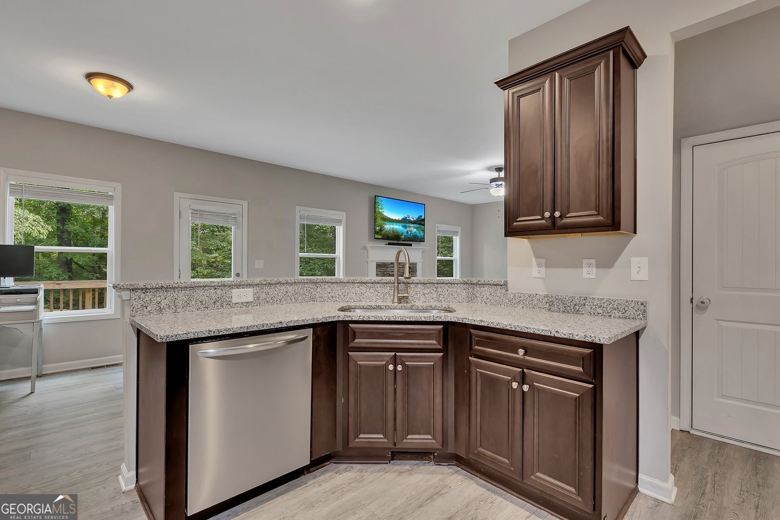 1302 DENTON Douglasville - 15